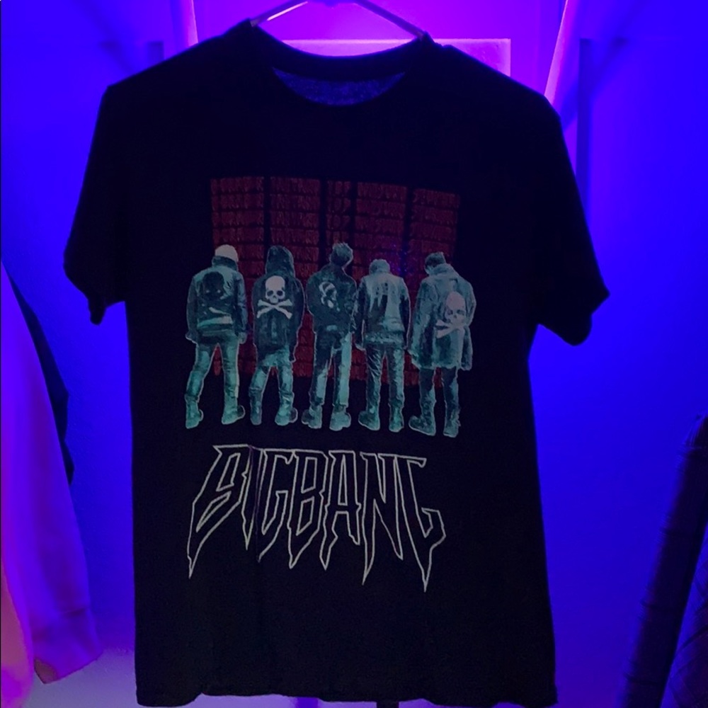Official BigBang HOTTOPIC merch